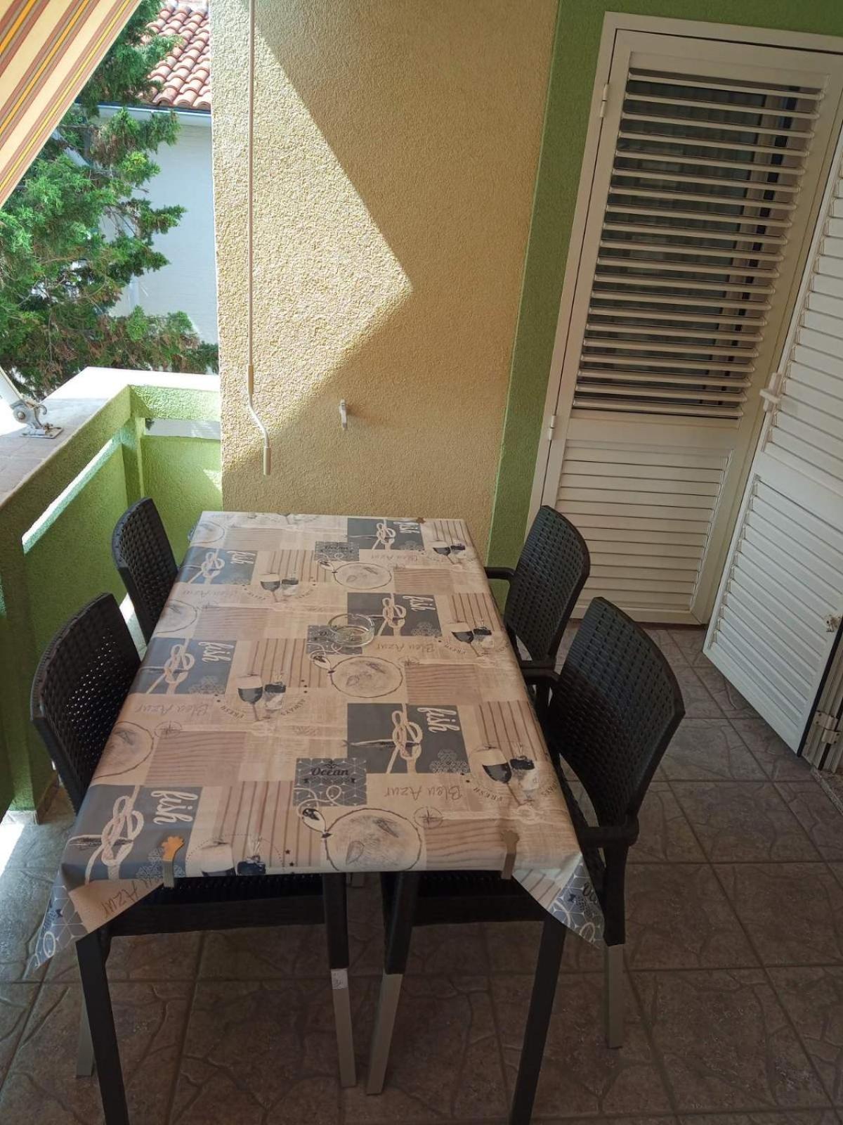 Apartmani Ana Vir Exteriör bild